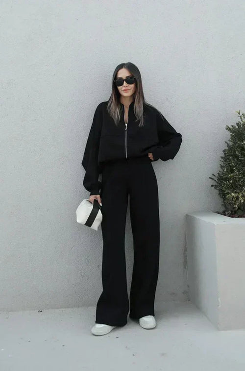 Straight fit essential